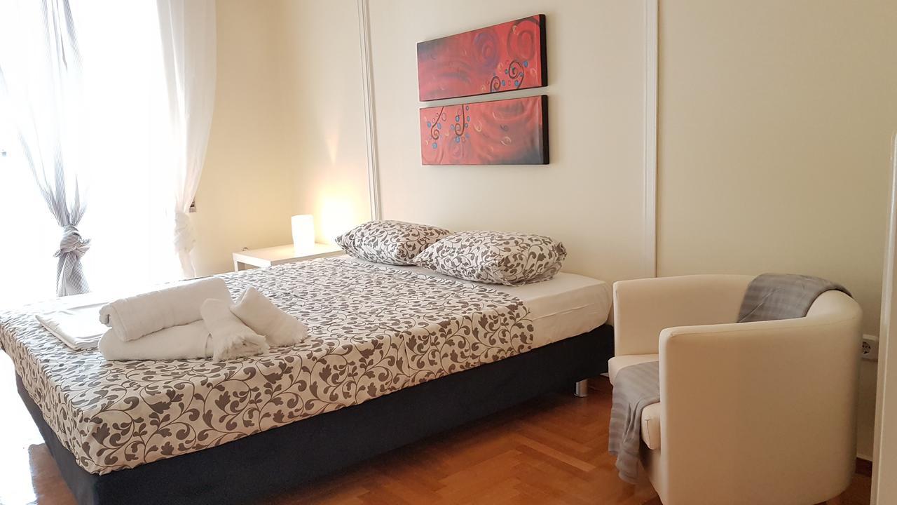 Menta Errathens Apartment - Athens Center, 5 Bd, 2 Bath Экстерьер фото