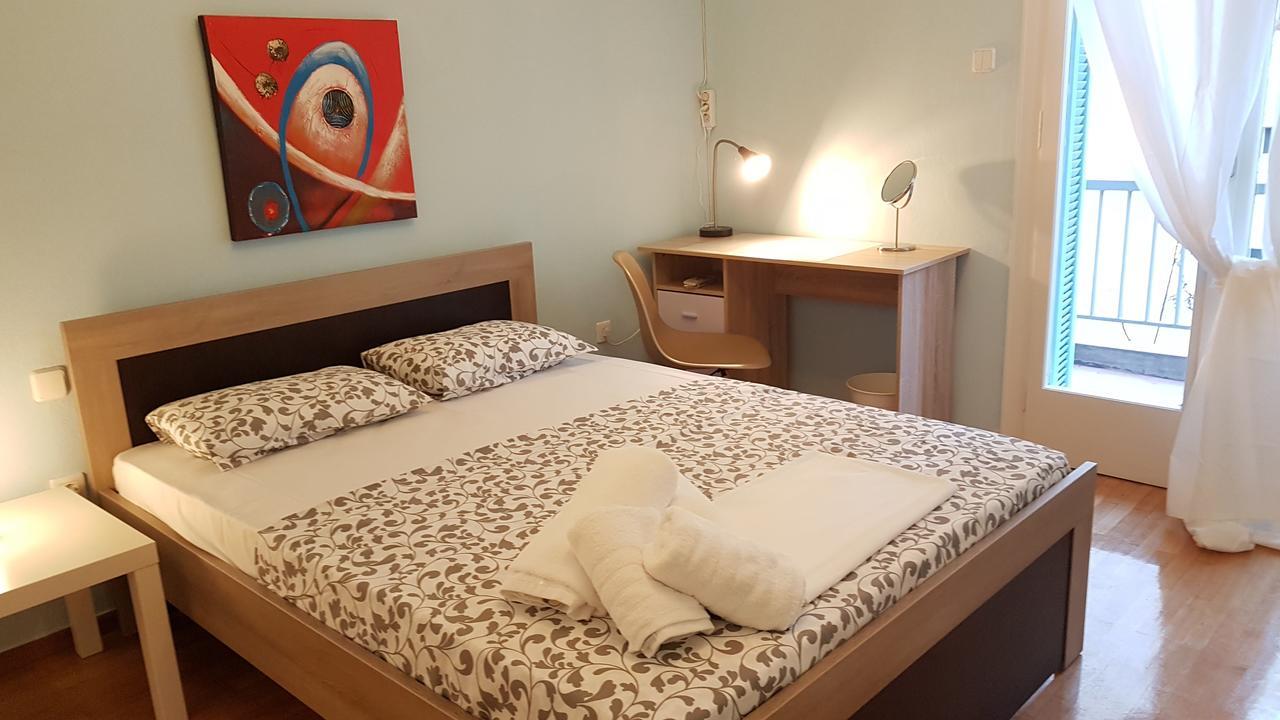 Menta Errathens Apartment - Athens Center, 5 Bd, 2 Bath Экстерьер фото