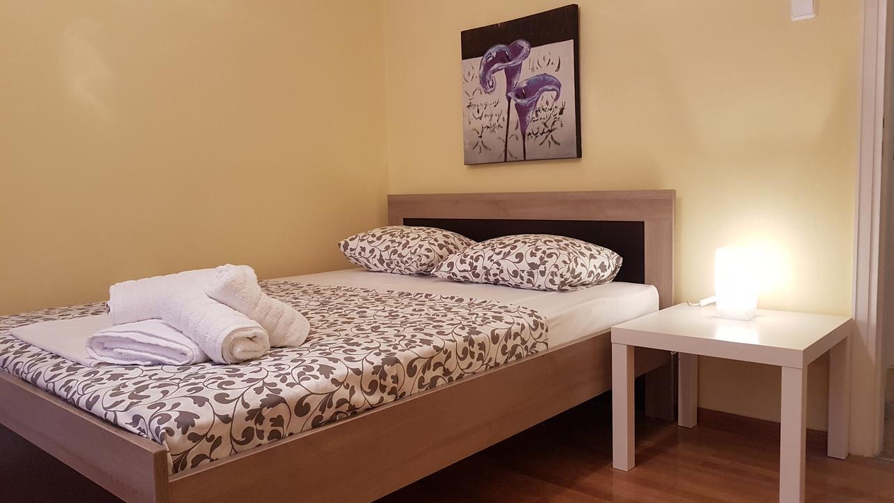 Menta Errathens Apartment - Athens Center, 5 Bd, 2 Bath Экстерьер фото